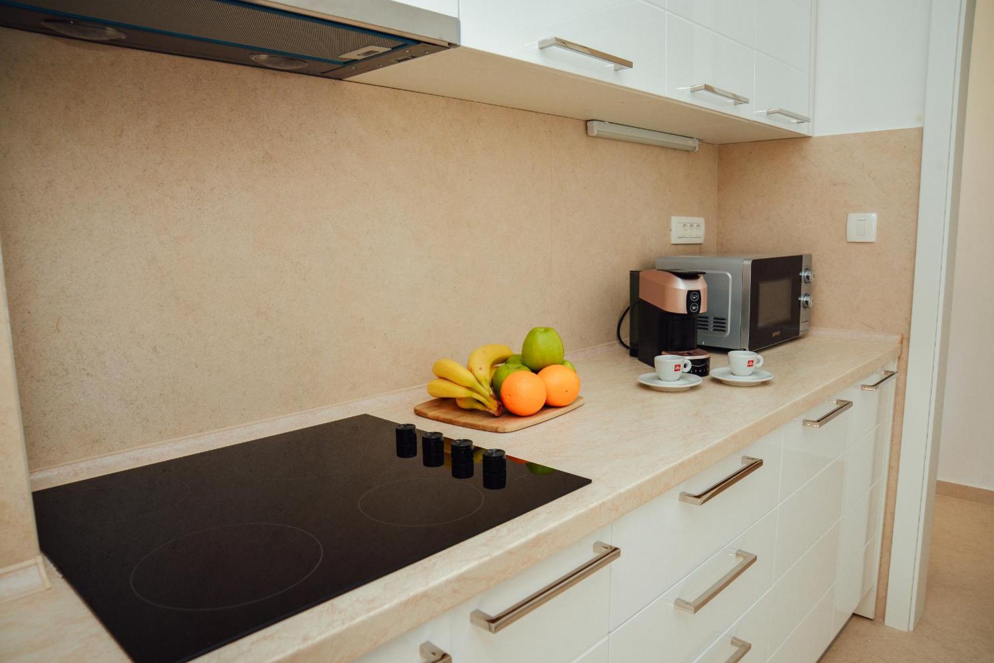 Sea View Apartment For 4 โกตอร์ ภายนอก รูปภาพ